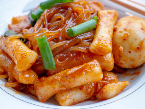 Korean Spicy Rice Cakes (Tteokbokki)