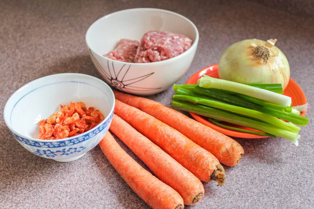 Ingredients for bánh đúc mặn topping