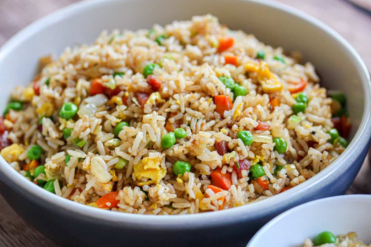 Chinese Sausage Fried Rice (Cơm Chiên Lạp Xưởng) – Bun Bo Bae